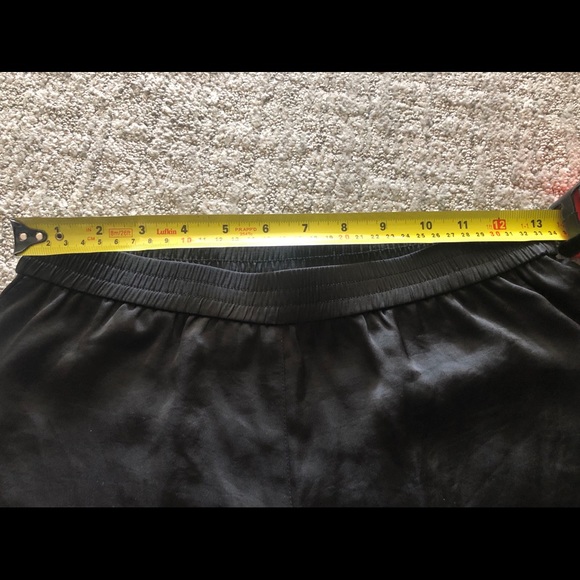 NWT Wilfred Free Aya Black Shorts XS - Picture 4 of 10